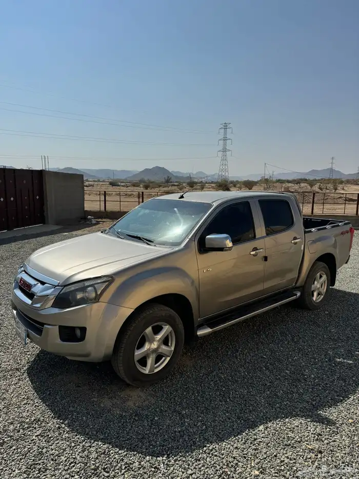 للبيع اسيزو 2015 دبل شررط 4