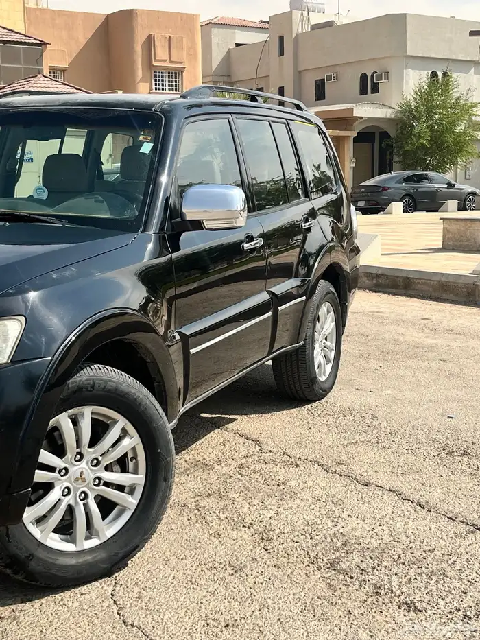 مستبيشي باجيرو 0