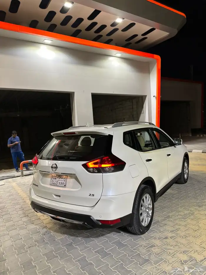 نيسان اكس تريل 2022 دبل 1