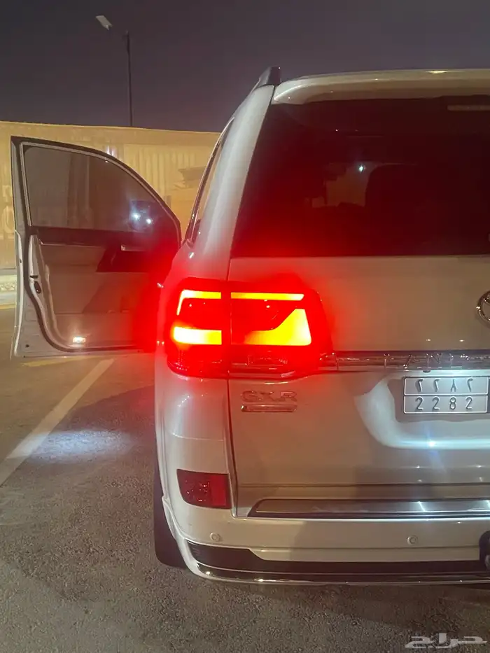 جيب لاند كروزر تورنق 2020 9