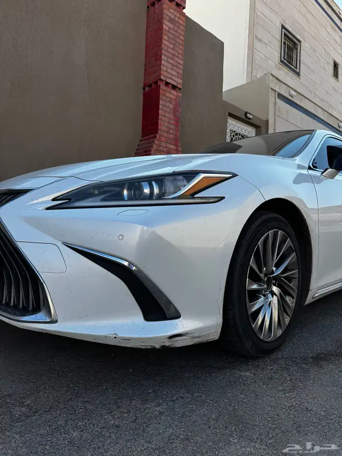 لكزس ES 2019 CC 9