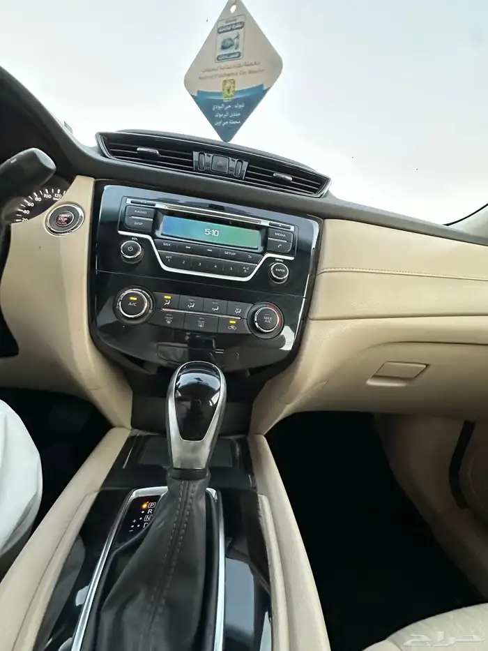 نيسان اكس تريل 2020 نص فل نظيف للبيع 17