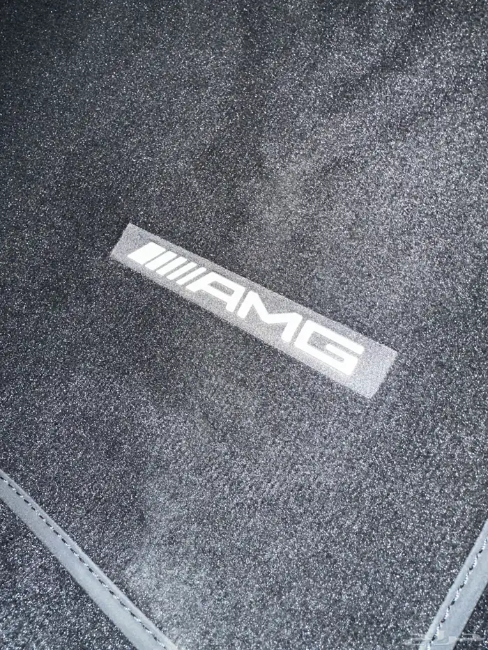 مرسيدس GLC300 AMG موديل 2025 شبه جديد ضمان الجفالي سعر لقطه 32