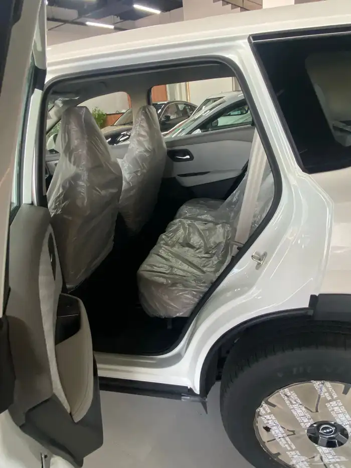 متوفر نيسان اكستريل ستاندر بدون دبل موديل2025 بافضل سعر 5