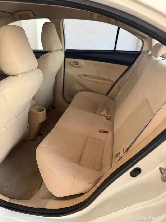 تويوتا يارس 2016 2