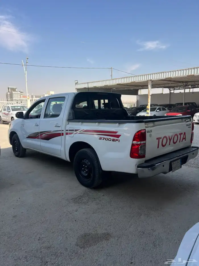 تويوتا هايلوكس غمارتين 5