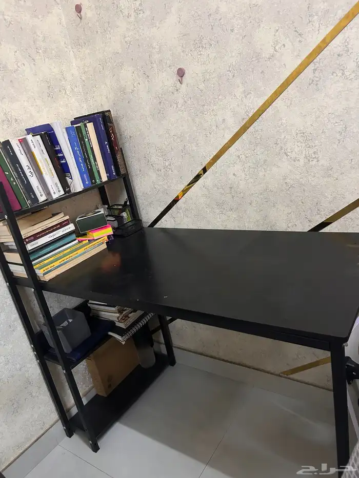 اثاث مكتبي اسود مدرسي. -جامعي. الخرج 0