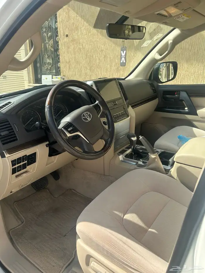 لاندكروزر ديزل موديل 2021 نصف فل 3