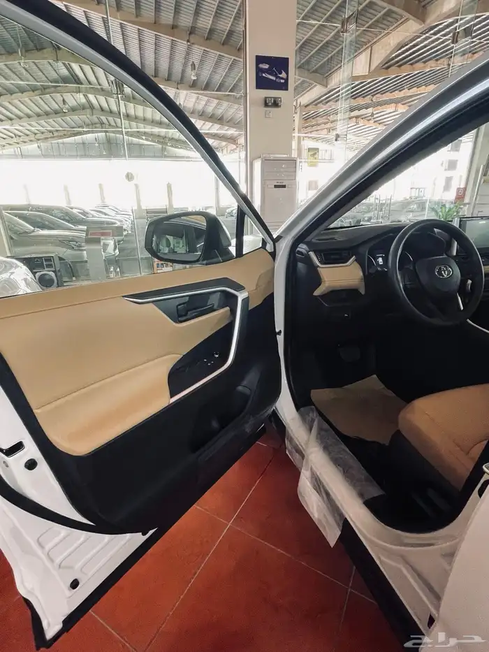 تويوتا راف فور - استاندر - 2025 15