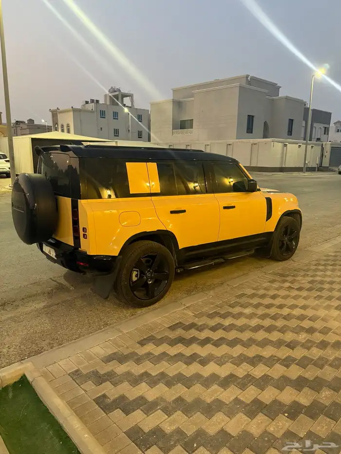 للبيع ديفندر فل اوبشن 2025 2