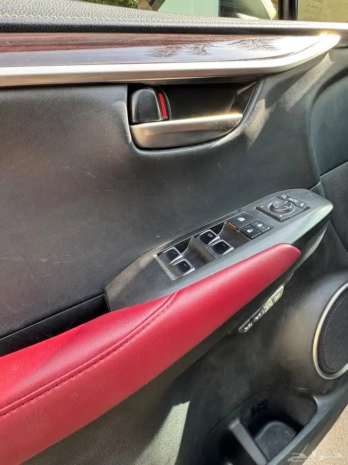 لكسز nx300 موديل 2020 بحالة الوكالة ممشى قليل منوة للمستخدم 8