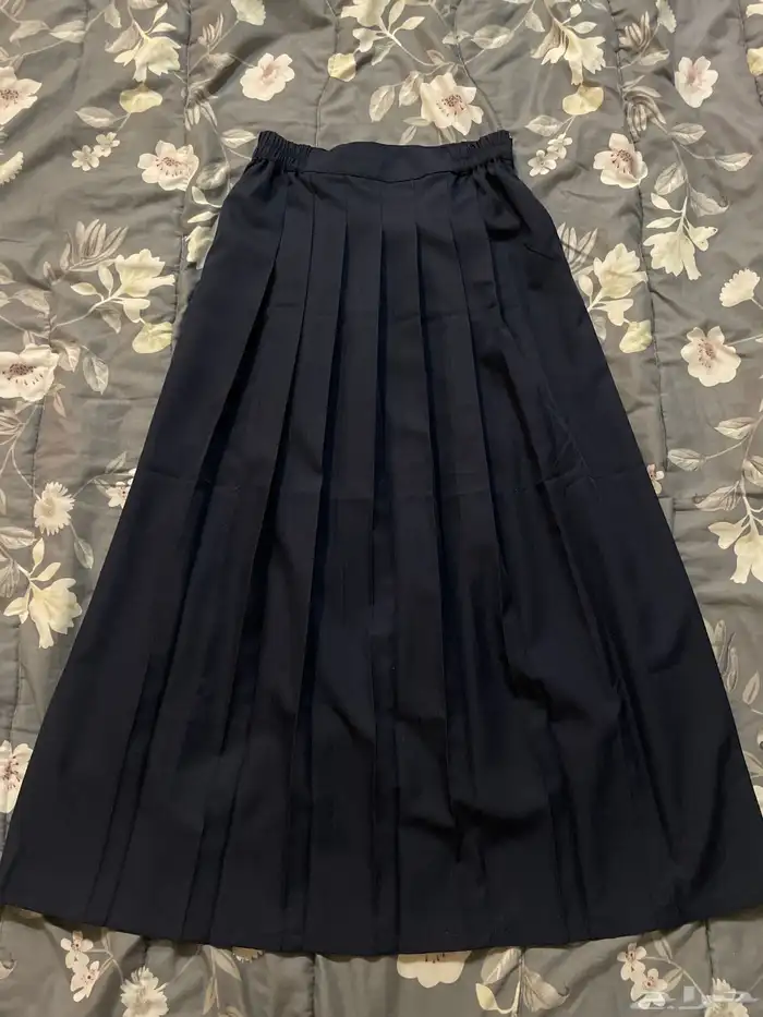 تنوره مدرسيه ثانويه   لم يتم لبسها ولا مره 0