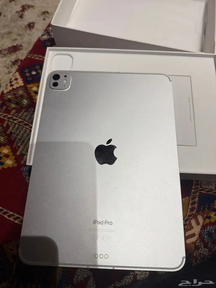 ايباد M4 فضي واي فاي وشريحة 11 إنش256 2