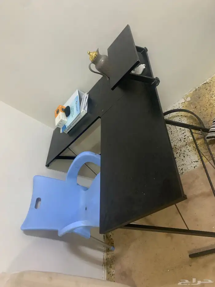 مكتب نظيف ومريح للشغل والعمل 1