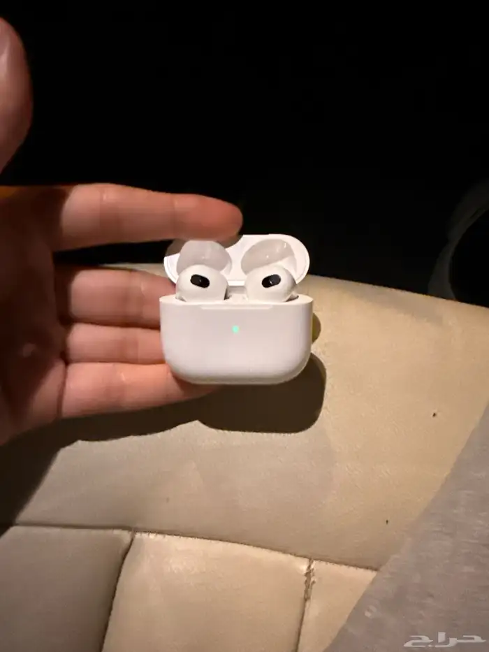 ايربودز اصلية برو الاصدار الاول للبيع مستعجل 0