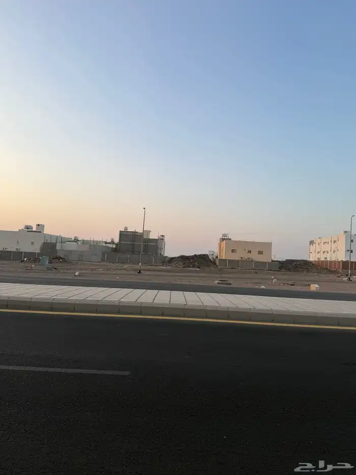 للبيع ارض تجارية في مخطط النبلاء م660 خلف خلاف بعد محطة نفط 18