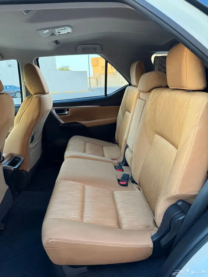 فورتشنر 2022 VX بنزين 28