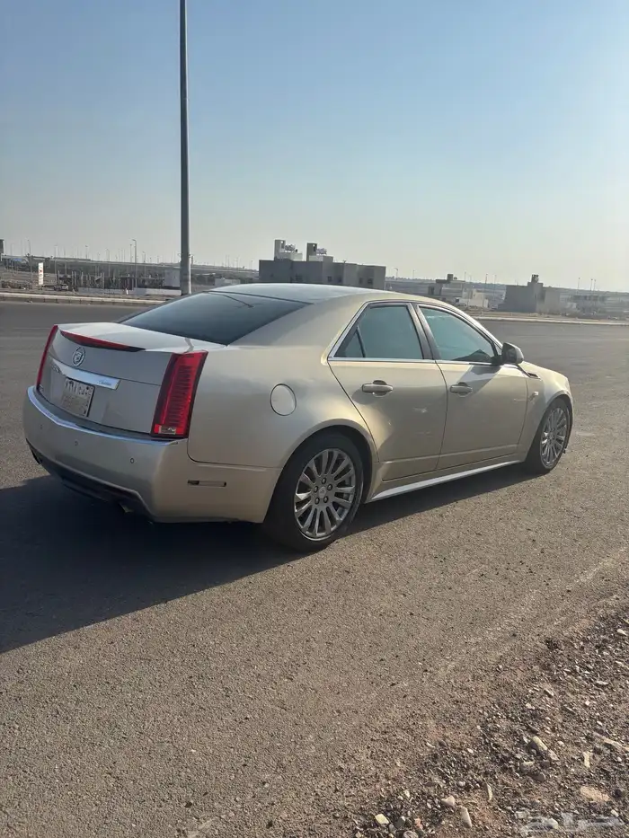 كاديلاك cts 2013 4