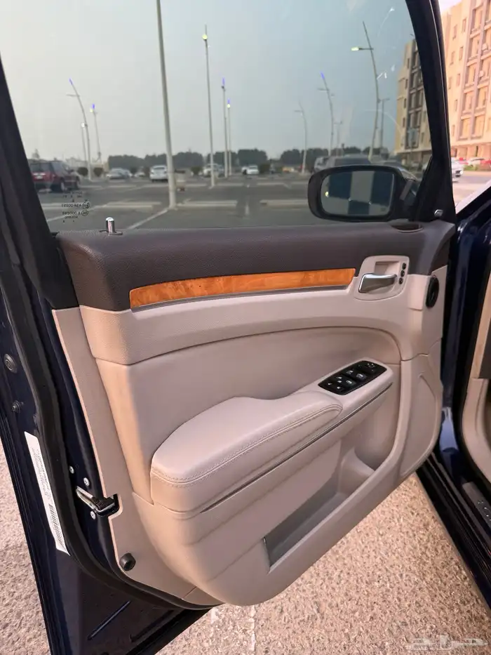 كرايسلر C300 هيمي 2014 ممشى قليل مالك ثاني 12