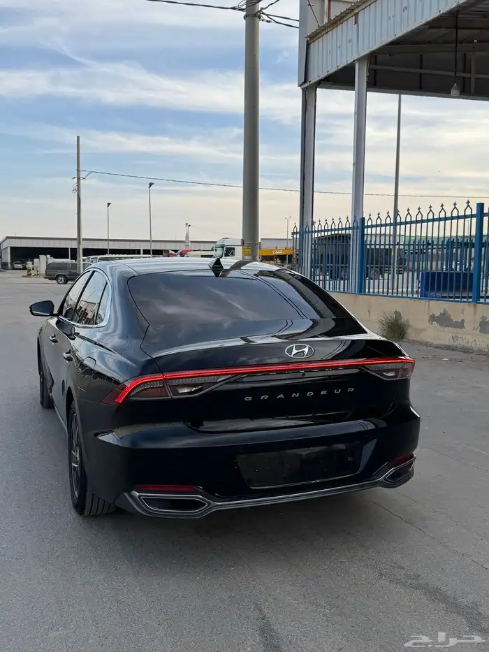 ازيرا 2021 بنزين 35