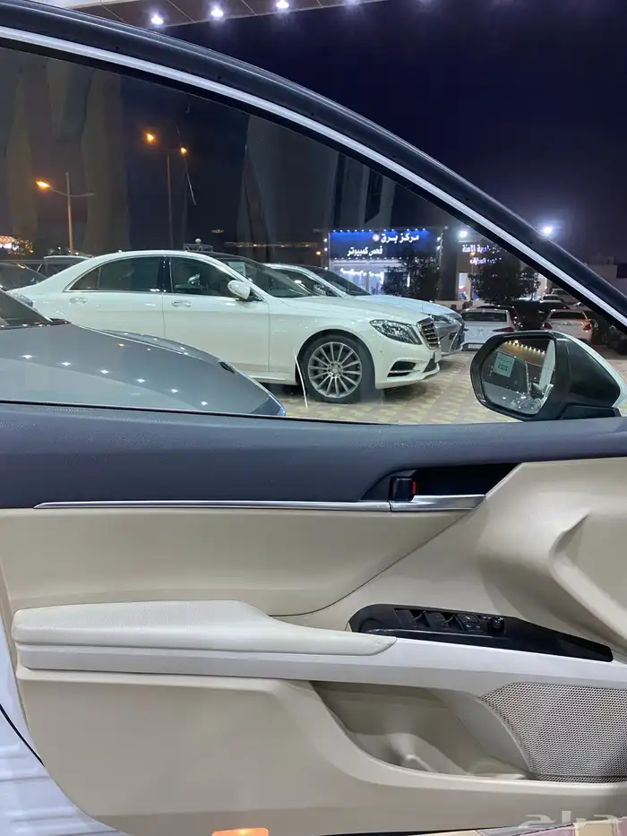 تويوتا كامري GLE المديل 2023 العدد 96 الف 14