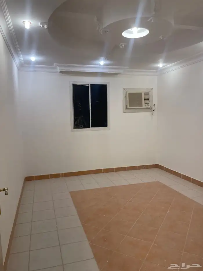 للايجار عدد 9 شقق عوائل بحي الغدير 3