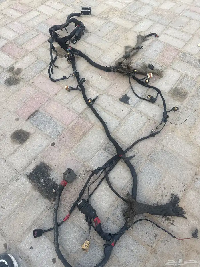 قطع كابرس كل شي سليم وتواصل على رقم 4