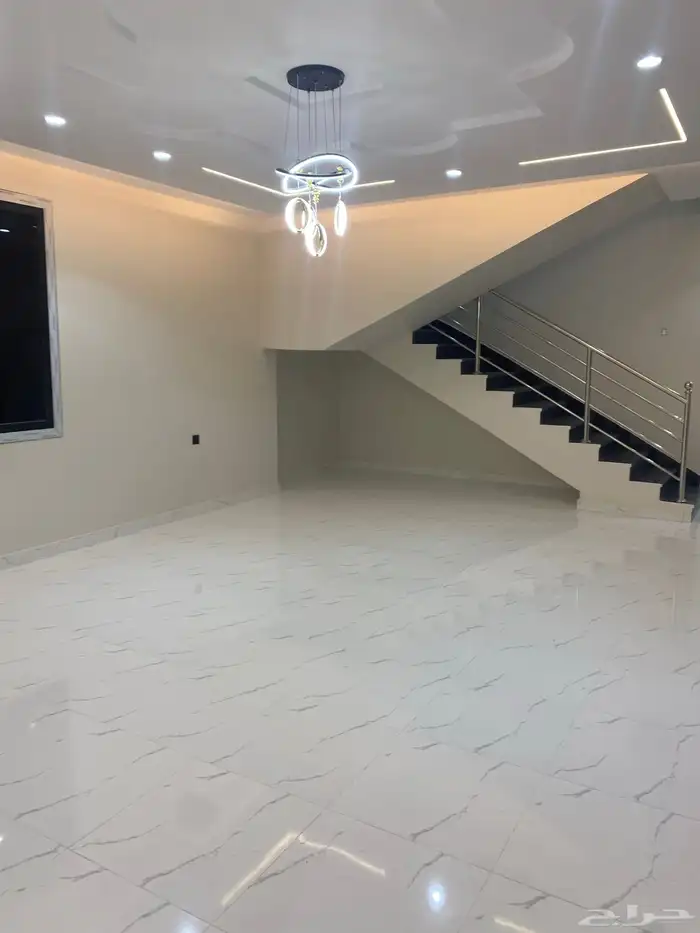 للبيع فيلا روف علوي 1