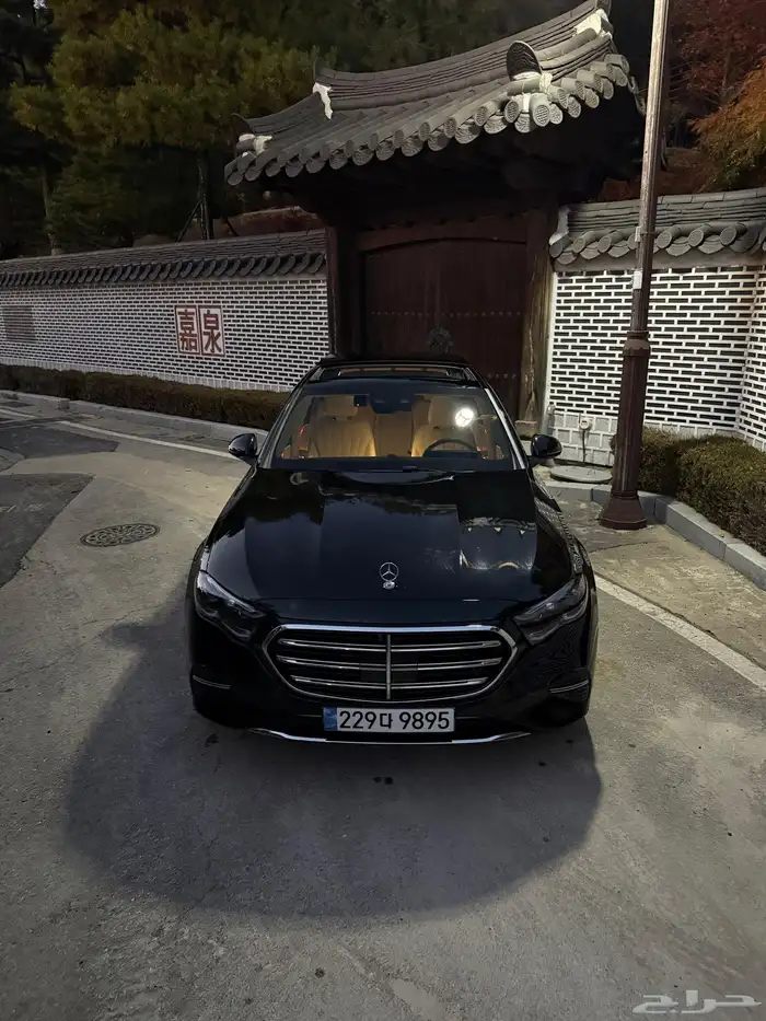 مرسيدس E300 2