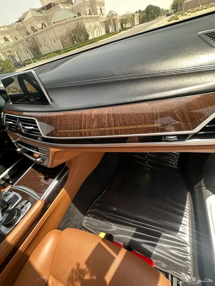 بي ام دبليو Li 740 2018 سعودي الناغي للسيارات 26