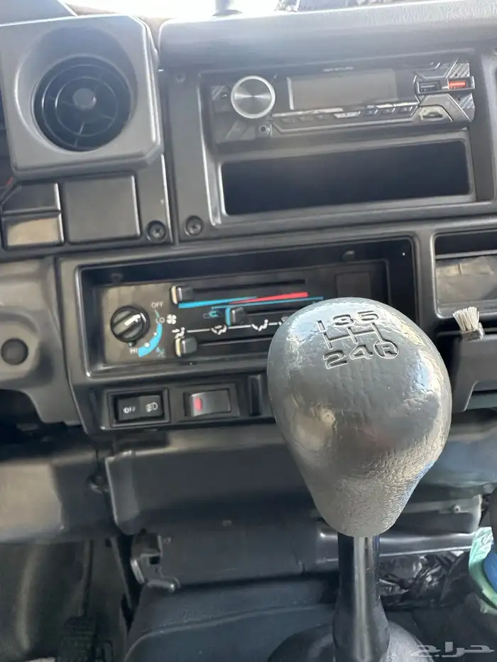 ربع 94 ماشي 200 نضيف جدا نادر اخوه 24