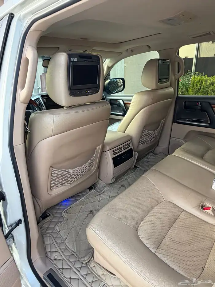 لاندكروزر جكسار 2015 بريمي 8 سرندل ممشى قليل 28