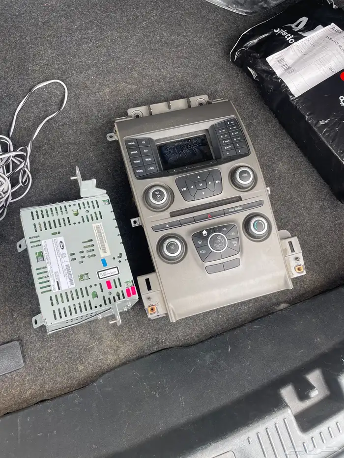 مسجل مع ديكور فورد تورس 0