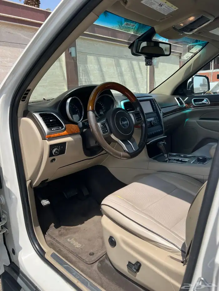 جيب شروكي اوفرلاند بودي وكاله 2011 سعودي 7