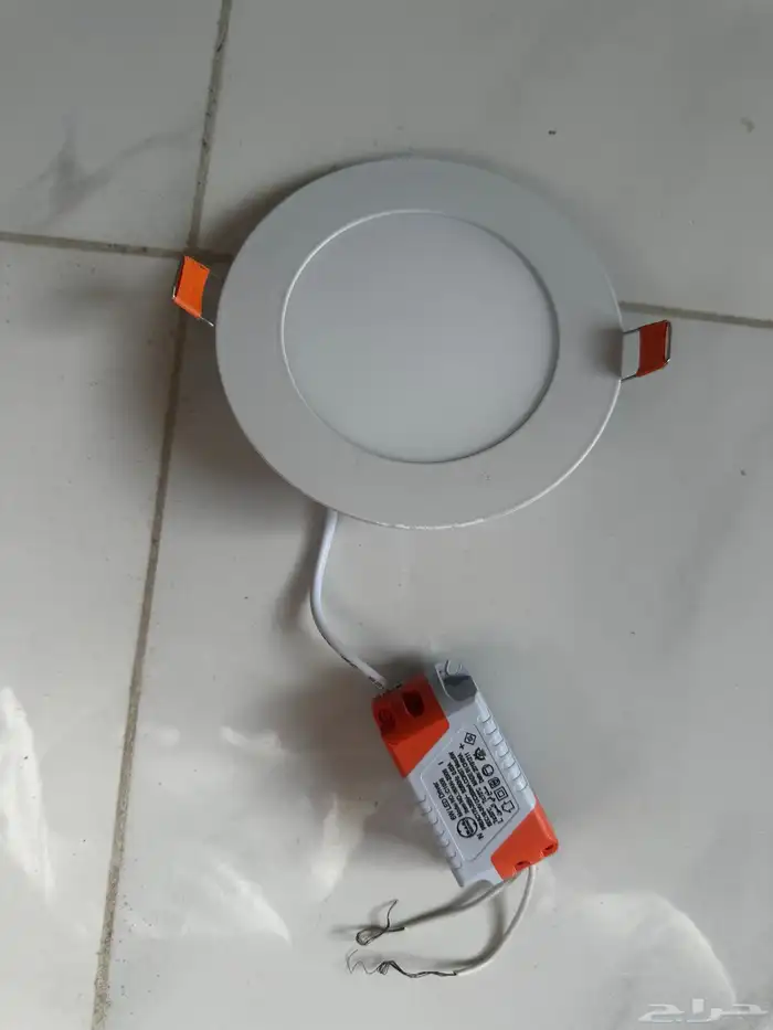 لمبات العدد 30 اسبوت لايت المقاس 10سم اللون ابيض 0