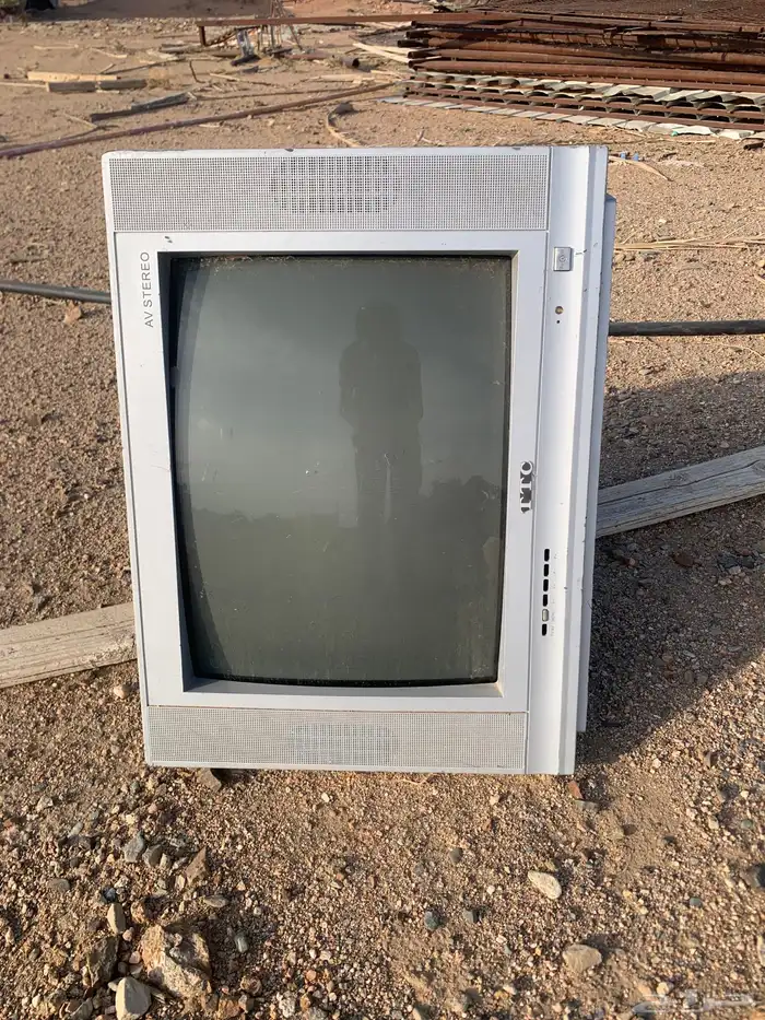 السلام عليكم يوجد عندي اغراض للبيع 6