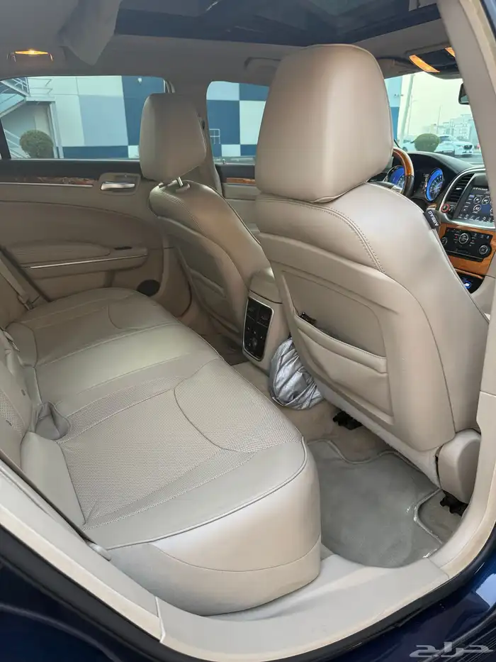 كرايسلر C300 هيمي 2014 ممشى قليل مالك ثاني 20