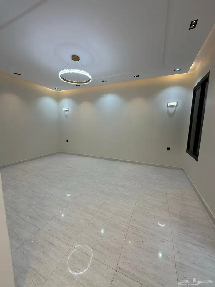 للبيع ادوار ارضية وعلوية بمساحة 240 متر خميس مشيط 5