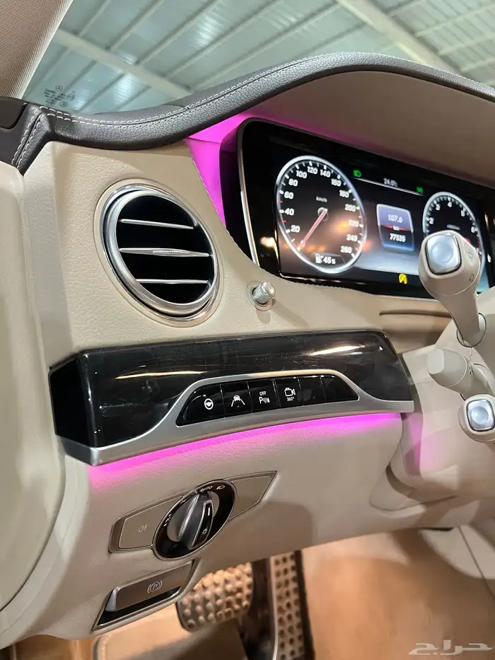 مرسيدس s400 مخزنه عداد 77 الف جفالي 4 ازارير وكاله 37