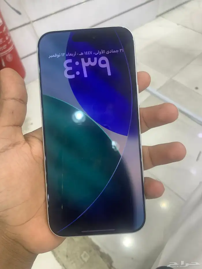 ايفون 17بروماكس اللون سلفر ابيض مستخدم 1