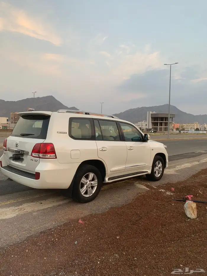 لاندكروزر 2011 في اكس ار فل كامل 5