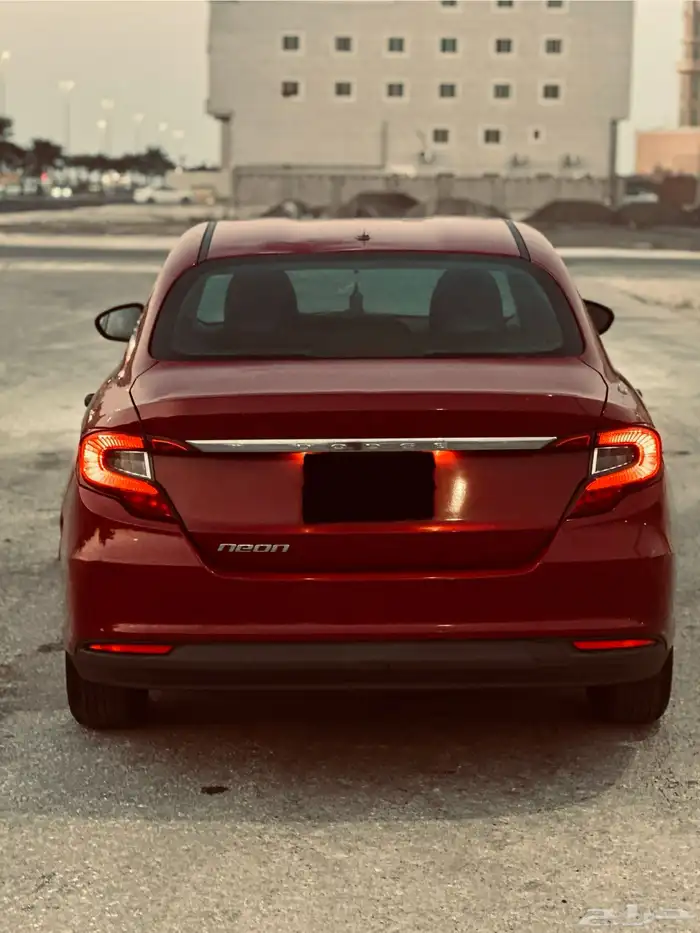 دودج نيون 2017 نظيف جدا للبيع او البدل ب اقل ب جنسيس 37