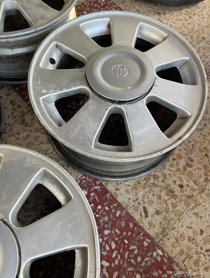 جنوط كامري كامله مع غطيان اصلي 2005 1