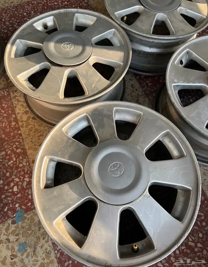 جنوط كامري كامله مع غطيان اصلي 2005 3