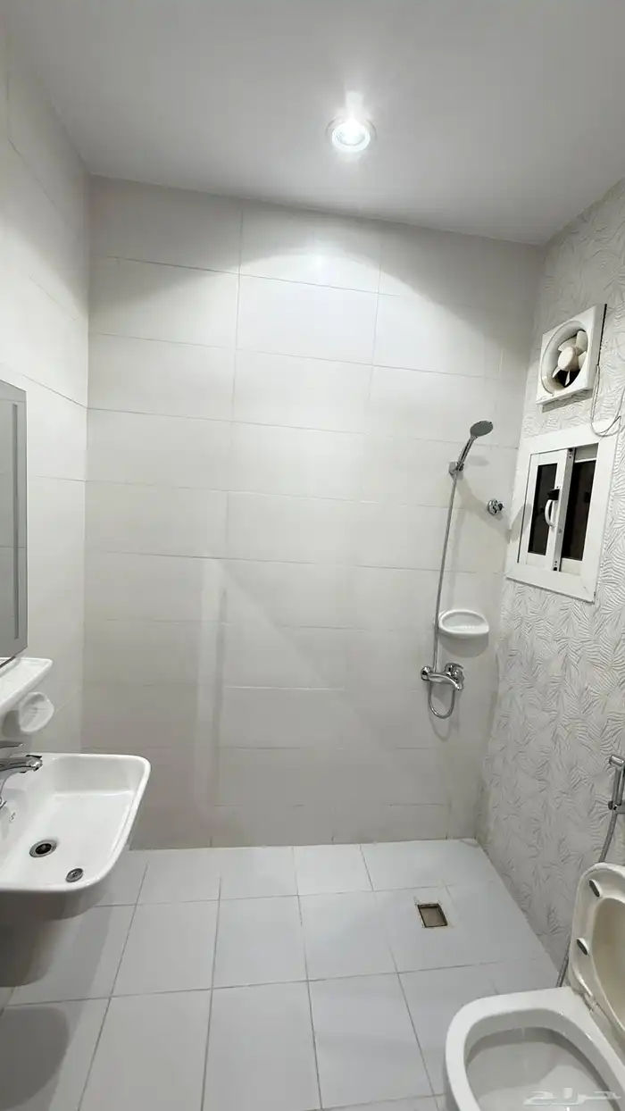 شقتين جديده 5 غرف للإيجار - حي الفلاح مع الحمدانية 17