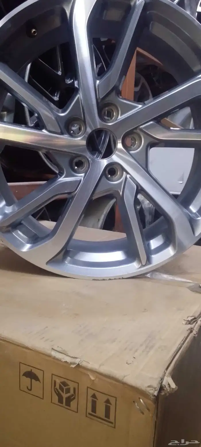 جنوط فورد تورس مقاس 18 أصلي وكاله موديل 2023 0