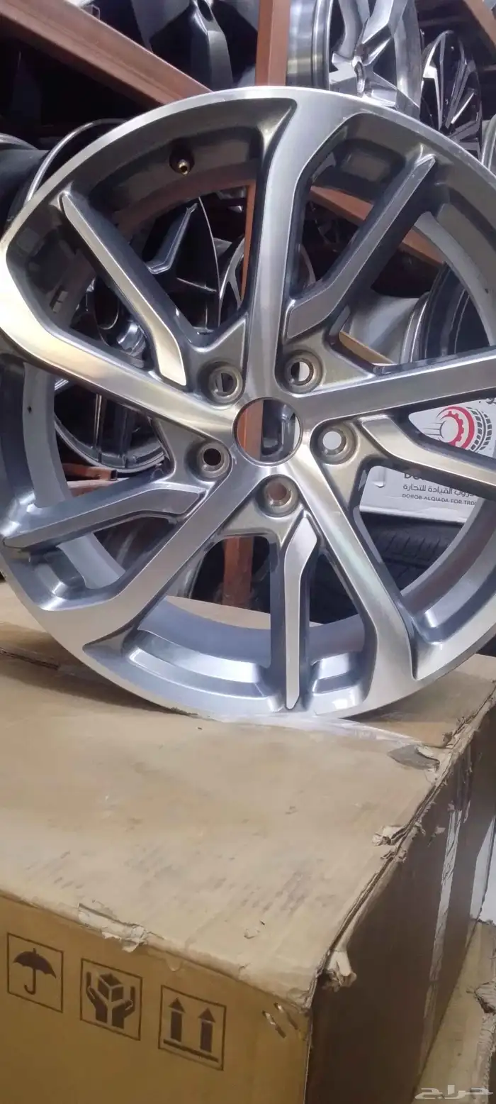 جنوط فورد تورس مقاس 18 أصلي وكاله موديل 2023 2