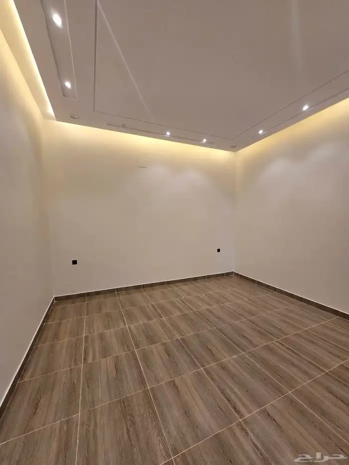 للبيع شقق ارضيه بحوش وعلويه بمشب نار بالسطح ابها الزهور 33