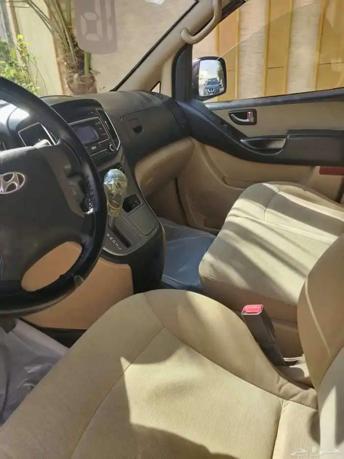 هونداي فإن اتش ون موديل 2016 نظيف اللون بني 2