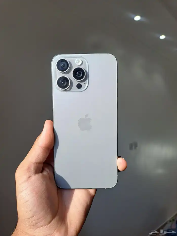 ايفون 15 برو ماكس بسعر ممتاز 5